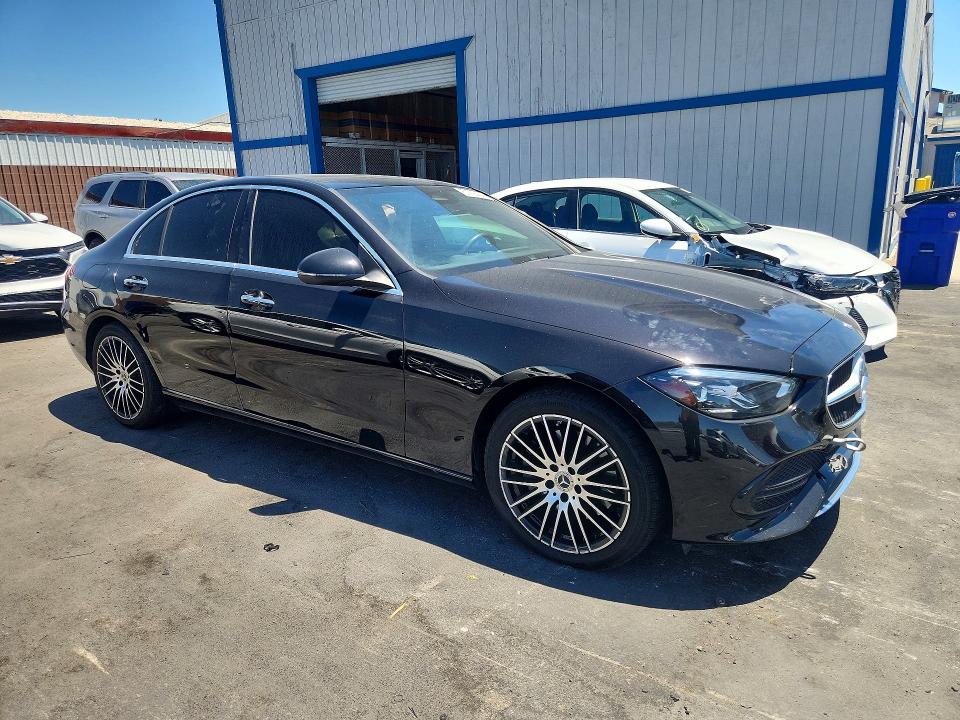 57206436 :رقم المزاد ، W1KAF4GBXNR038295 vin ، 2022 Mercedes-benz C مزاد بيع