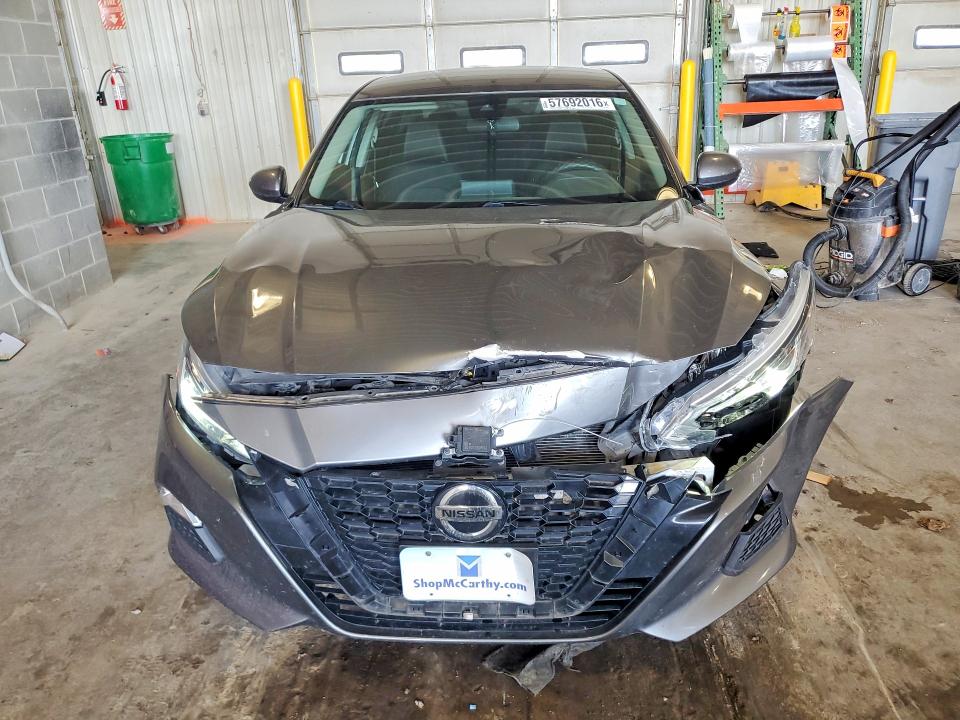 57692016 :رقم المزاد ، 1N4BL4DV3NN380819 vin ، 2022 Nissan Altima مزاد بيع