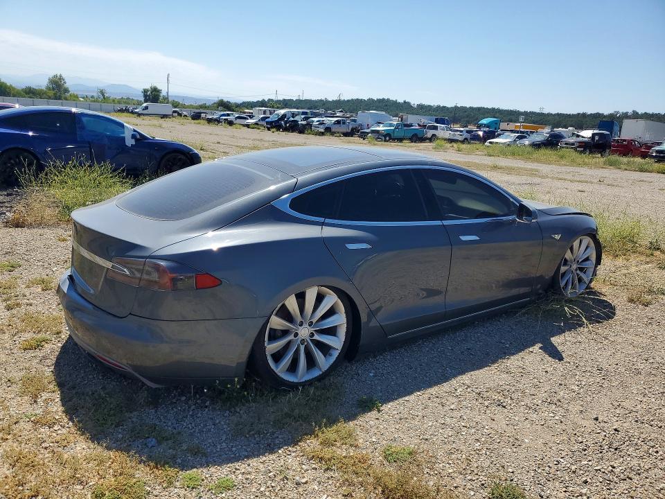 Продажа на аукционе авто 2013 Tesla Model S, vin: 5YJSA1CG3DFP03930, номер лота: 58127466