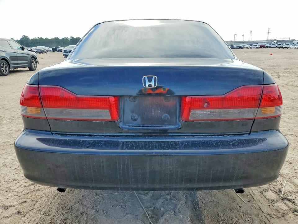55793966 :رقم المزاد ، 1HGCG16571A028053 vin ، 2001 Honda Accord مزاد بيع