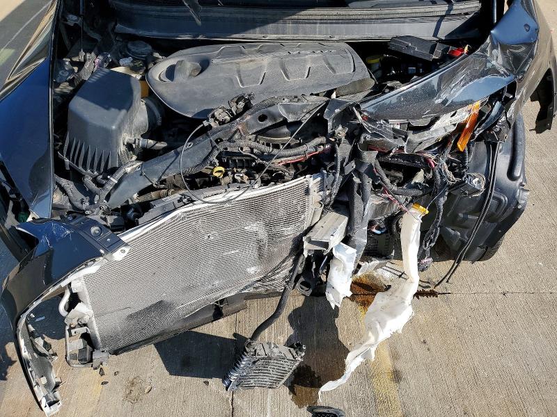 58460686 :رقم المزاد ، 1C4PJLCS6FW632341 vin ، 2015 Jeep Cherokee مزاد بيع