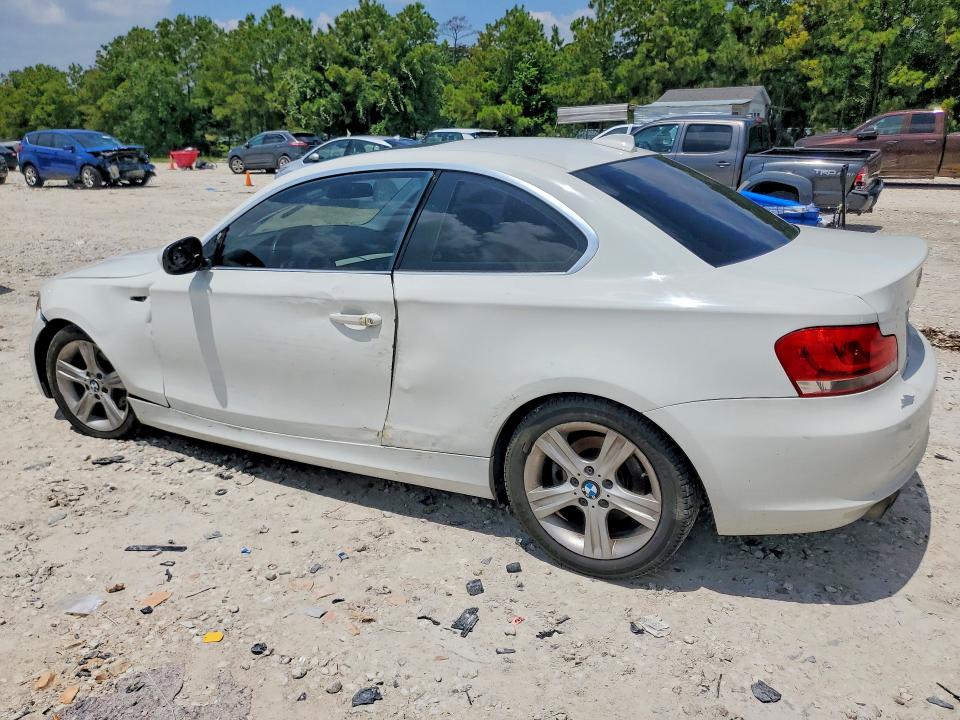 57579266 :رقم المزاد ، WBAUP9C54DVS95358 vin ، 2013 Bmw 128 مزاد بيع
