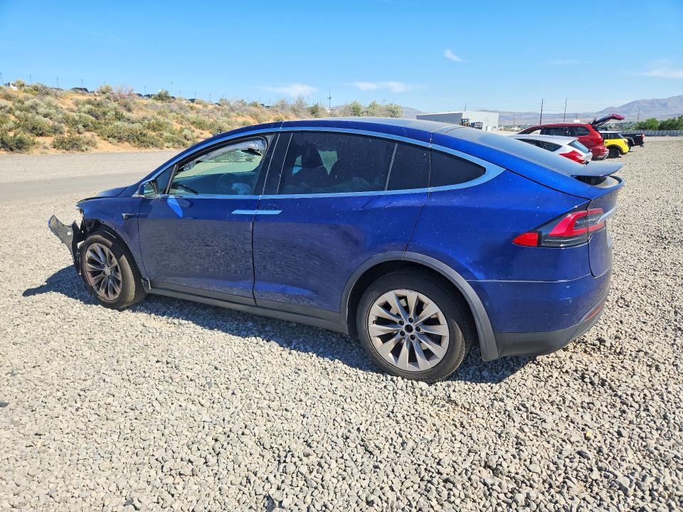 2020 Tesla Model X მანქანა იყიდება აუქციონზე, vin: 5YJXCAE21LF238211, აუქციონის ნომერი: 57231956