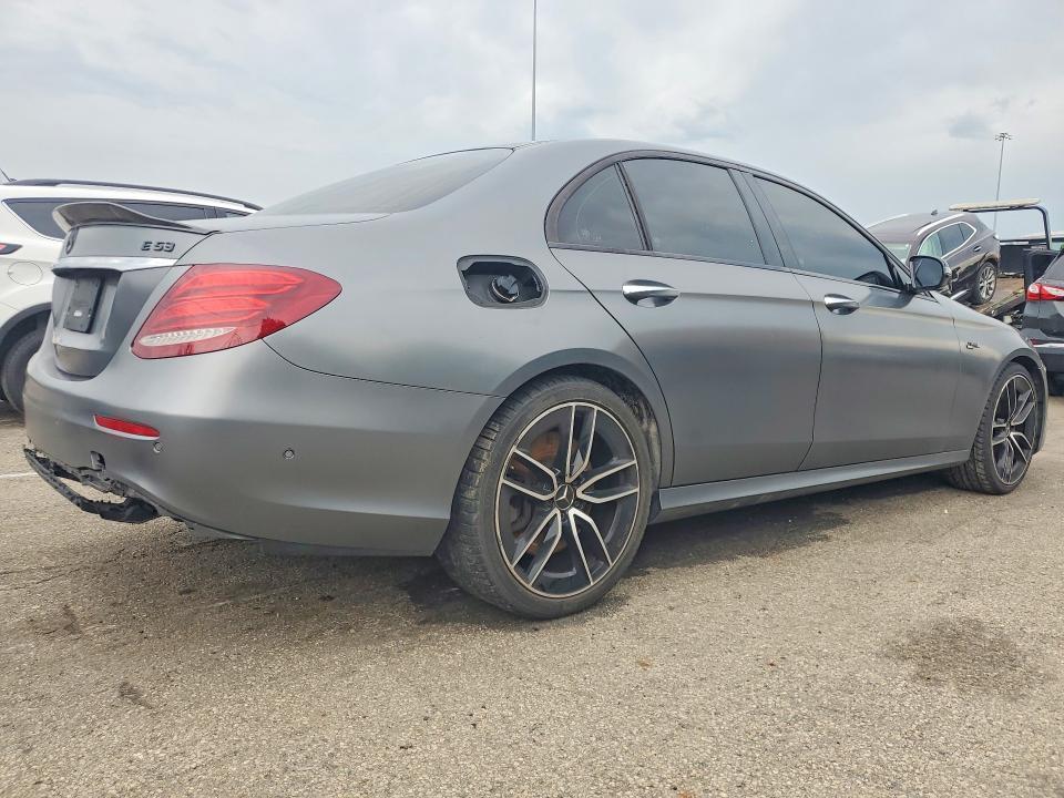 58866446 :رقم المزاد ، WDDZF6BB7KA622055 vin ، 2019 Mercedes-benz E مزاد بيع