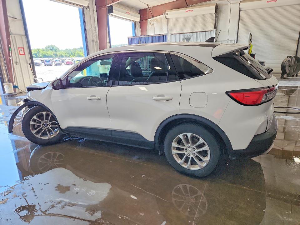 58413586 :رقم المزاد ، 1FMCU0G63LUC04618 vin ، 2020 Ford Escape مزاد بيع