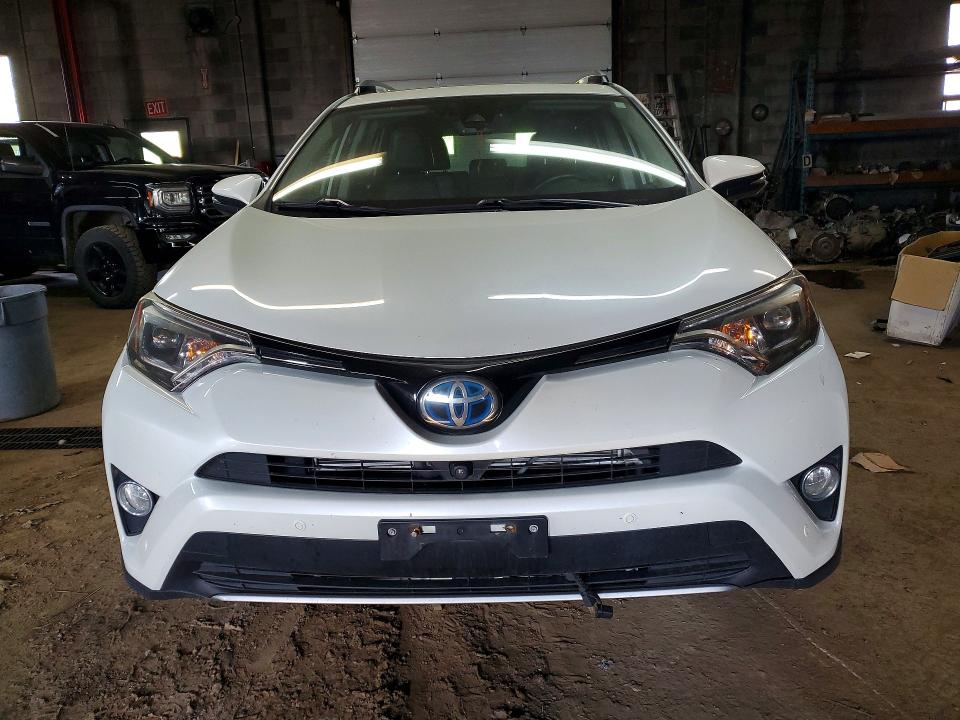 Продажа на аукционе авто 2017 Toyota Rav 4, vin: JTMDJREV9HD087568, номер лота: 55736106