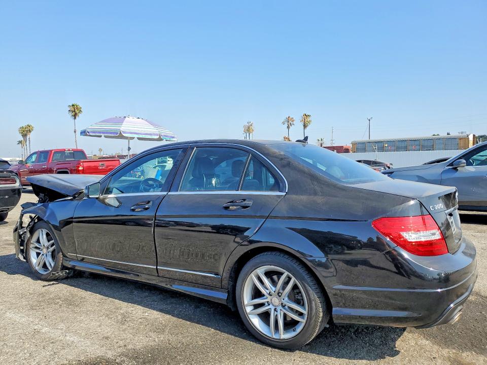 Продаж на аукціоні авто 2012 Mercedes-benz C, vin: WDDGF8BB8CR226237, номер лоту: 56319656
