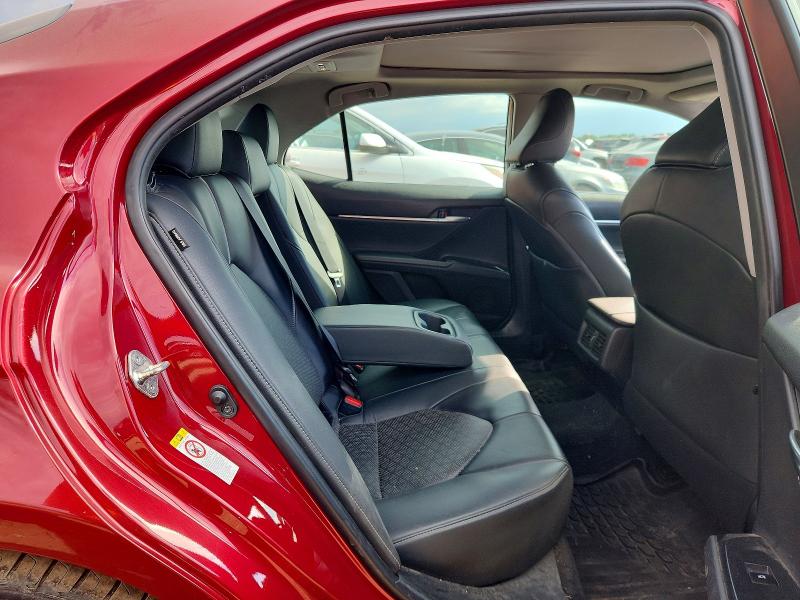 Продажа на аукционе авто 2018 Toyota Camry, vin: 4T1B61HK4JU649597, номер лота: 58208216