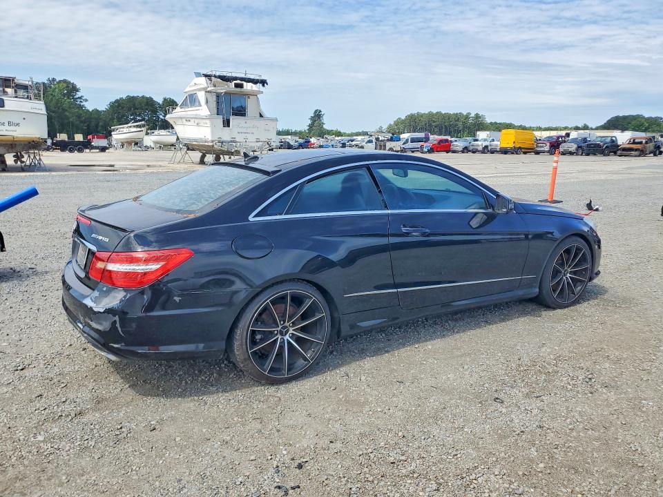 2011 Mercedes-benz E მანქანა იყიდება აუქციონზე, vin: WDDKJ7CB9BF065625, აუქციონის ნომერი: 55096436