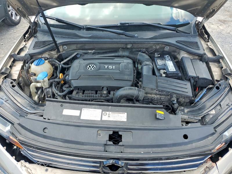 58847076 :رقم المزاد ، 1VWAT7A36GC022040 vin ، 2016 Volkswagen Pasaat مزاد بيع