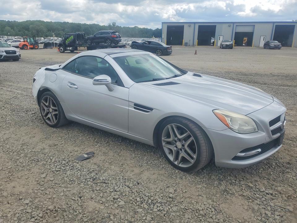 Продажа на аукционе авто 2013 Mercedes-benz Slk, vin: WDDPK4HA7DF069175, номер лота: 57728956