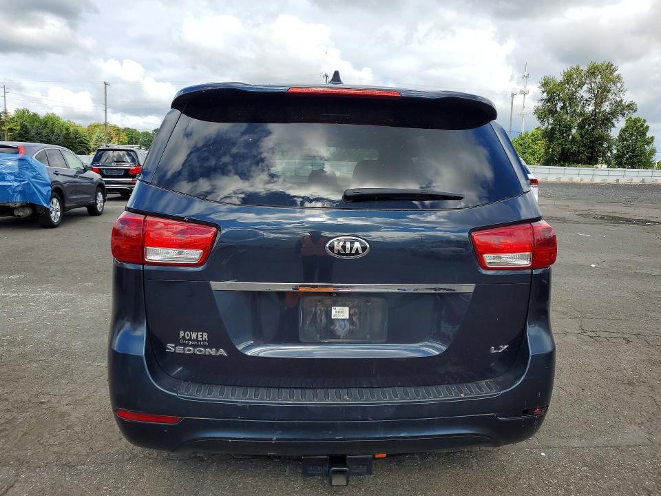 56977436 :رقم المزاد ، KNDMB5C12G6144377 vin ، 2016 Kia Sedona مزاد بيع