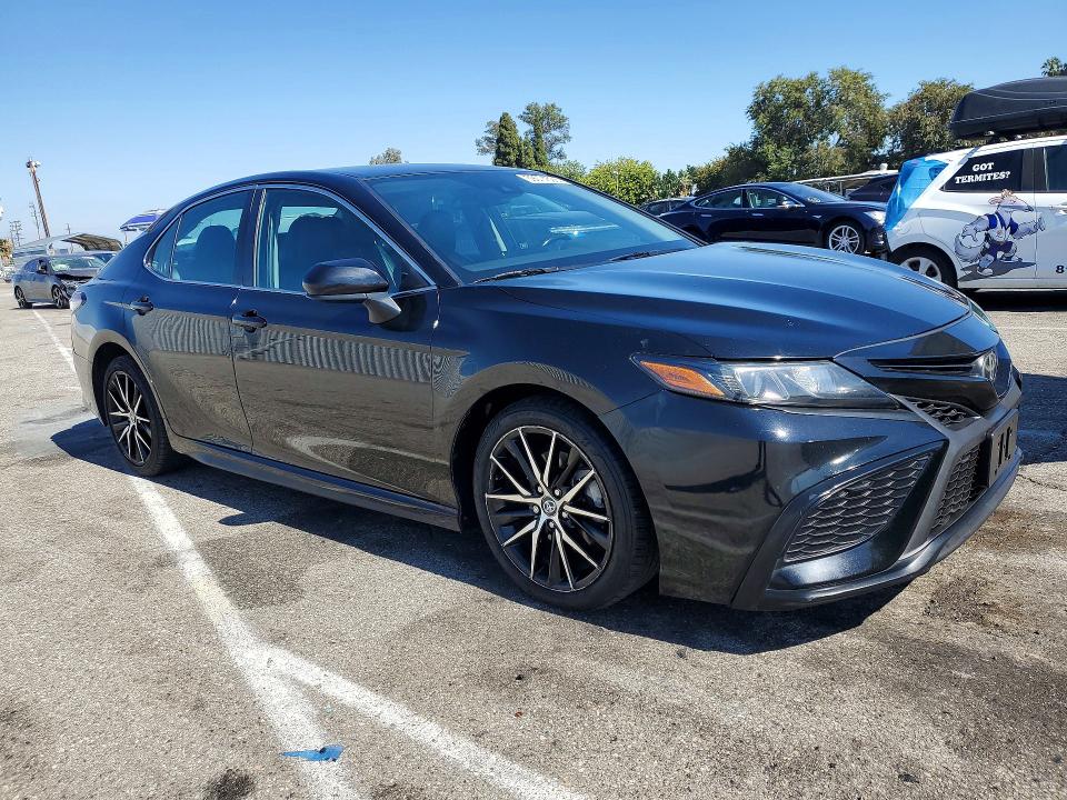 Продажа на аукционе авто 2021 Toyota Camry, vin: 4T1G11AK2MU581030, номер лота: 59074506