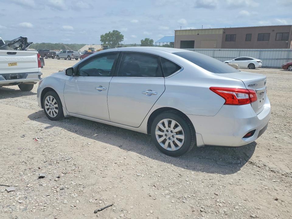 56588046 :رقم المزاد ، 3N1AB7AP2JY321454 vin ، 2018 Nissan Sentra مزاد بيع