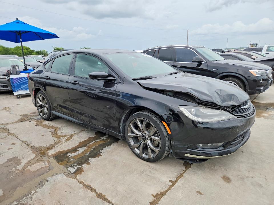 58110556 :رقم المزاد ، 1C3CCCBG2GN138673 vin ، 2016 Chrysler 200 مزاد بيع