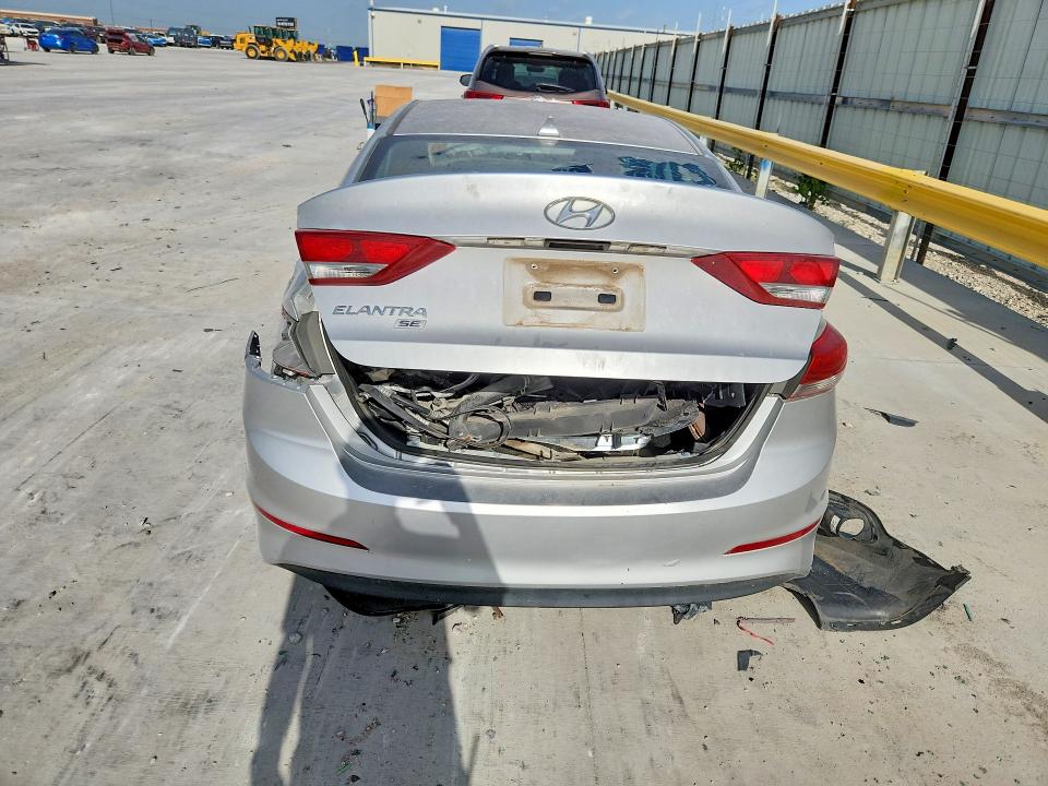 2017 Hyundai Elantra მანქანა იყიდება აუქციონზე, vin: KMHD74LF7HU087593, აუქციონის ნომერი: 58640696