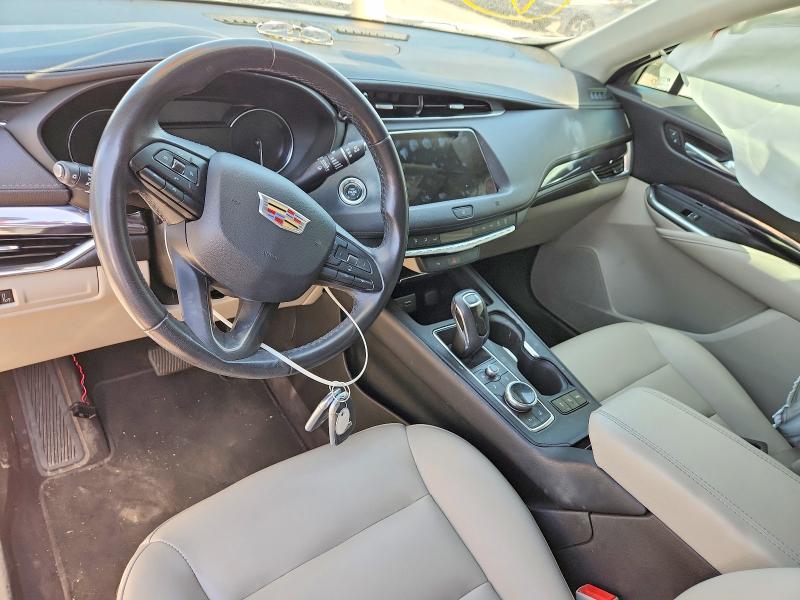 55644966 :رقم المزاد ، 1GYAZAR4XKF220830 vin ، 2019 Cadillac Xt4 مزاد بيع