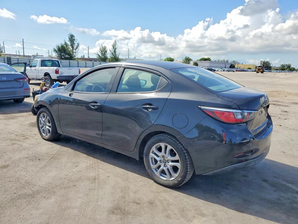 2017 Toyota Yaris Ia მანქანა იყიდება აუქციონზე, vin: 3MYDLBYVXHY164136, აუქციონის ნომერი: 59192306