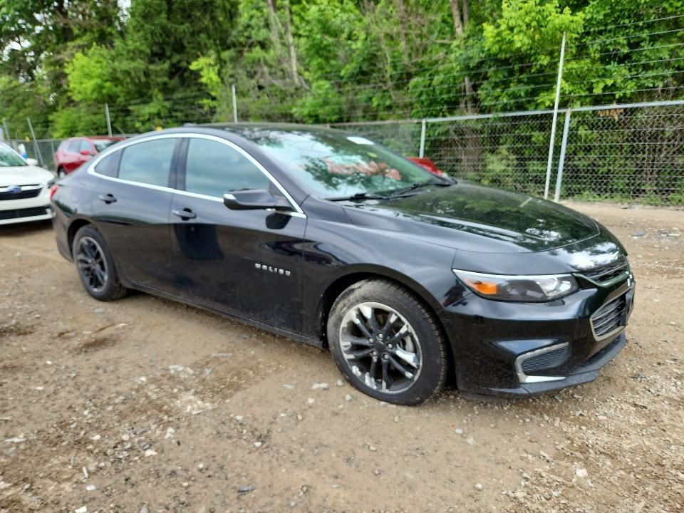 Продажа на аукционе авто 2018 Chevrolet Malibu, vin: 1G1ZD5ST4JF250672, номер лота: 56819026