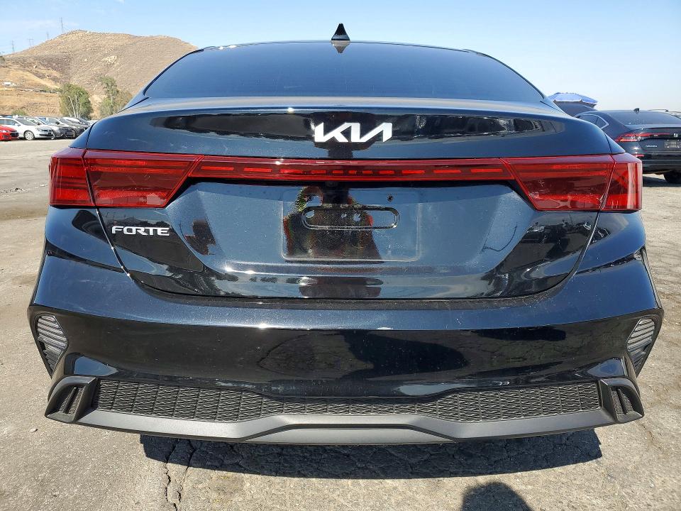 2024 Kia Forte მანქანა იყიდება აუქციონზე, vin: 3KPF24AD9RE750711, აუქციონის ნომერი: 58649886