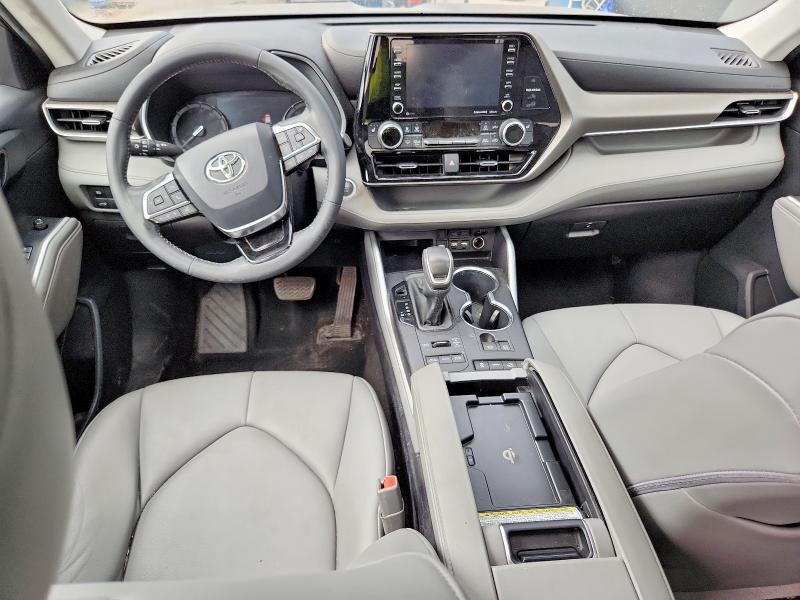 58181916 :رقم المزاد ، 5TDGZRBH2MS547964 vin ، 2021 Toyota Highlander مزاد بيع