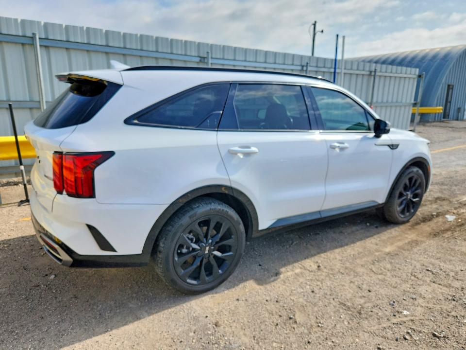 56250346 :رقم المزاد ، 5XYRK4LF0MG020841 vin ، 2021 Kia Sorento مزاد بيع