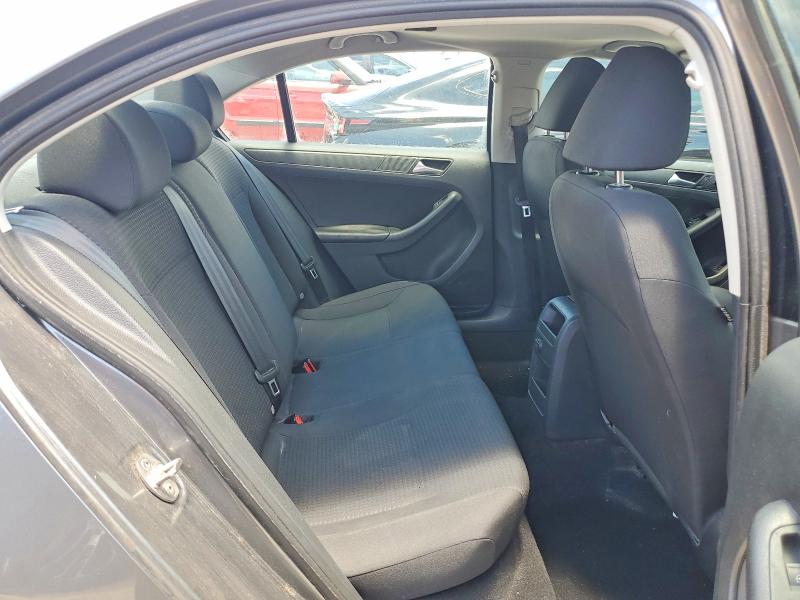 85772585 :رقم المزاد ، 3VW167AJ7GM369848 vin ، 2016 Volkswagen Jetta مزاد بيع