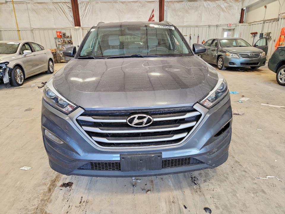 56130536 :رقم المزاد ، KM8J3CA49JU681828 vin ، 2018 Hyundai Tucson مزاد بيع