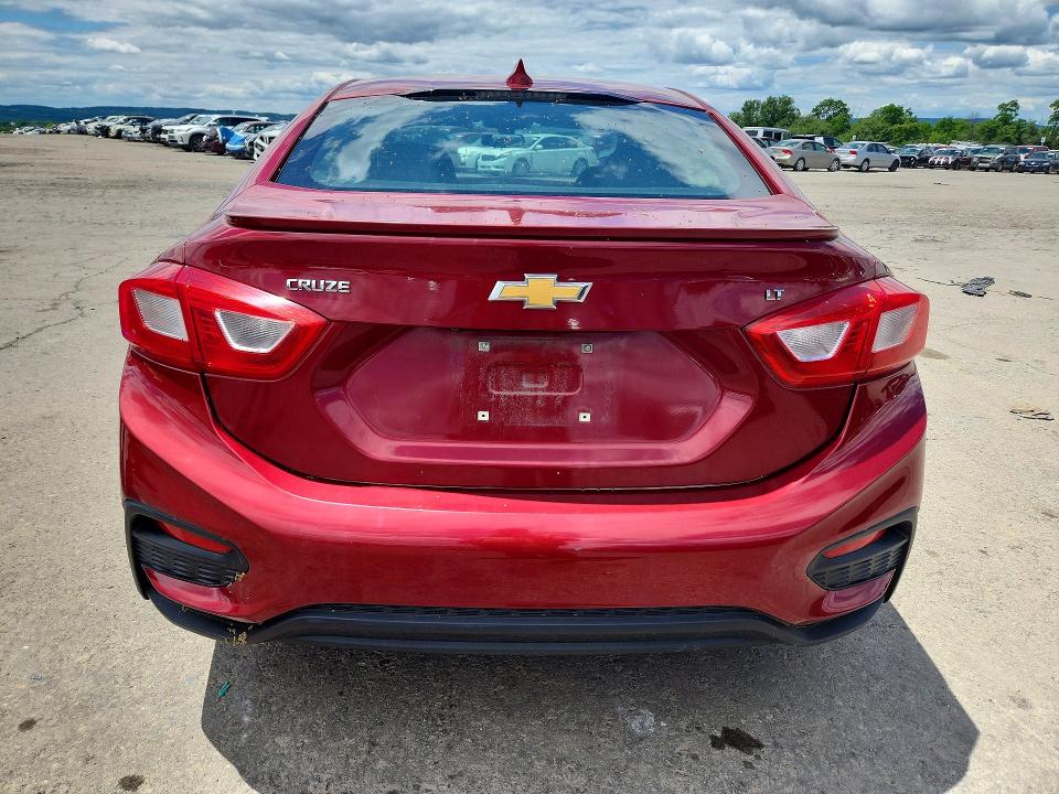 57121286 :رقم المزاد ، 1G1BE5SM0H7215168 vin ، 2017 Chevrolet Cruze مزاد بيع