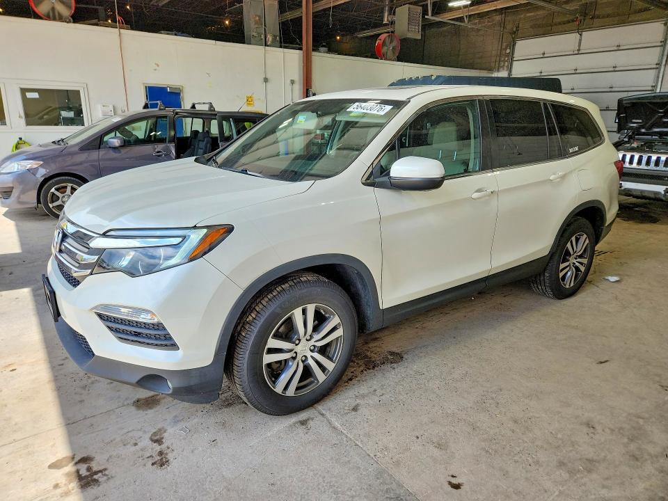 Продажа на аукционе авто 2017 Honda Pilot, vin: 5FNYF6H59HB004632, номер лота: 56403076