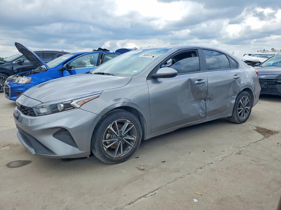 2023 Kia Forte მანქანა იყიდება აუქციონზე, vin: 3KPF24AD9PE691575, აუქციონის ნომერი: 57177426