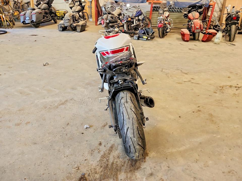 58394476 :رقم المزاد ، JYARJ16E8CA027003 vin ، 2012 Yamaha Yzfr6 مزاد بيع