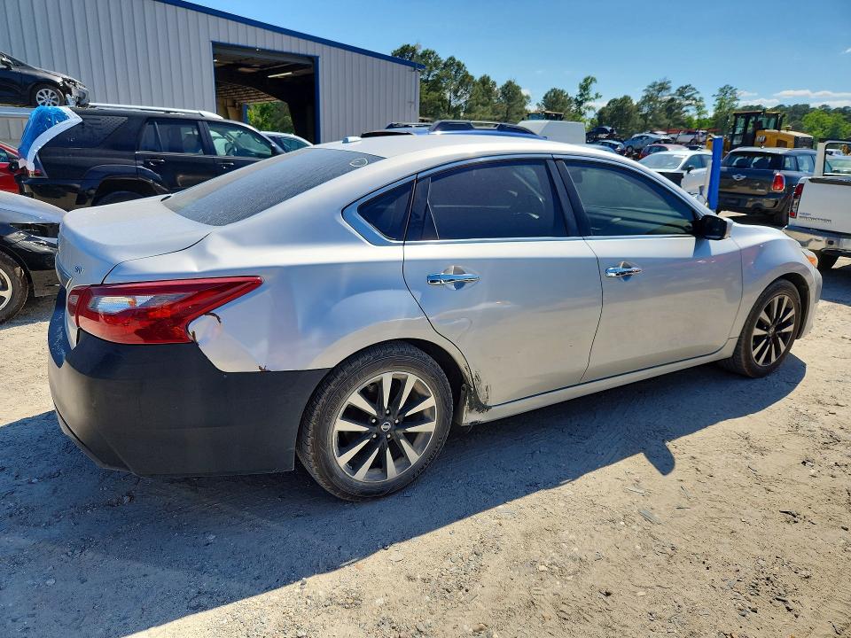 Продажа на аукционе авто 2018 Nissan Altima, vin: 1N4AL3AP2JC269602, номер лота: 54797076