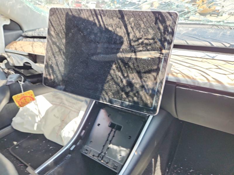 58224686 :رقم المزاد ، 5YJ3E1EAXLF660719 vin ، 2020 Tesla Model 3 مزاد بيع