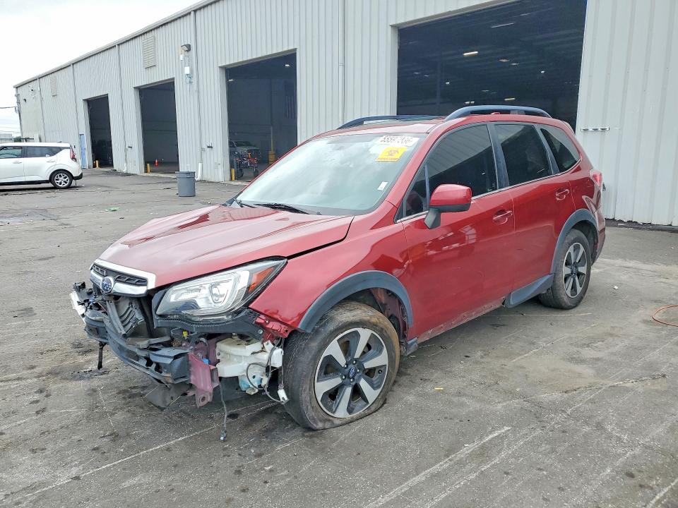 55597036 :رقم المزاد ، JF2SJARC9JH525524 vin ، 2018 Subaru Forester مزاد بيع