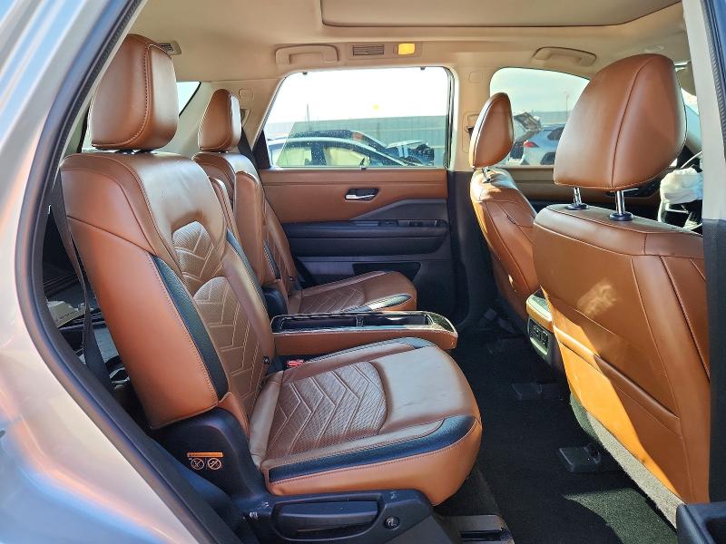 55748076 :رقم المزاد ، 5N1DR3DK5NC229277 vin ، 2022 Nissan Pathfinder مزاد بيع