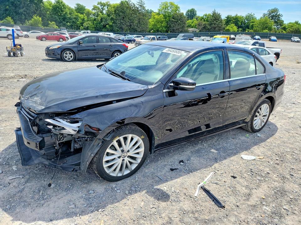 56450686 :رقم المزاد ، 3VWL07AJ2EM320161 vin ، 2014 Volkswagen Jetta مزاد بيع