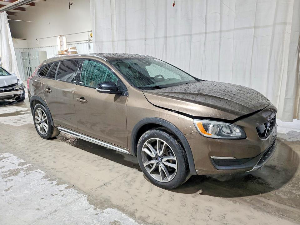 Продажа на аукционе авто 2016 Volvo V60 Cross Country, vin: YV4612HK8G1016795, номер лота: 57838086