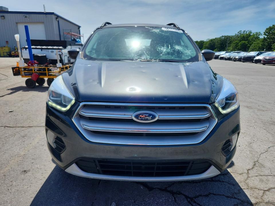 Продажа на аукционе авто 2017 Ford Escape, vin: 1FMCU0GD9HUB01421, номер лота: 56111396