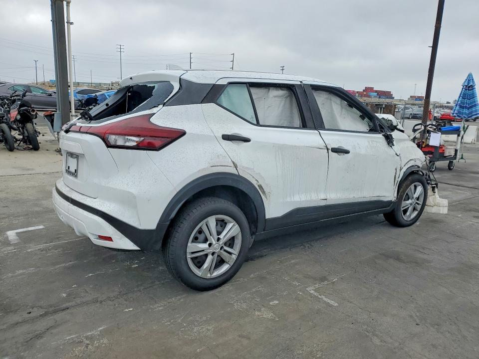 52401836 :رقم المزاد ، 3N1CP5BV4PL485645 vin ، 2026 Nissan Kicks مزاد بيع
