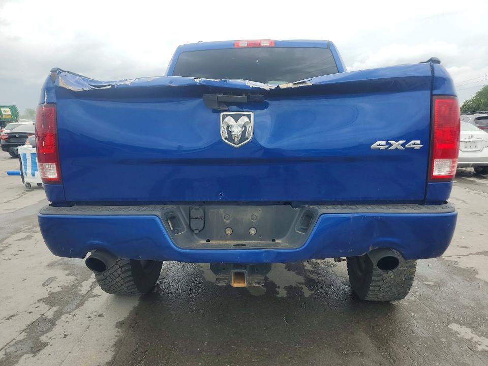 57645706 :رقم المزاد ، 1C6RR7KT9FS532168 vin ، 2015 Ram 1500 مزاد بيع