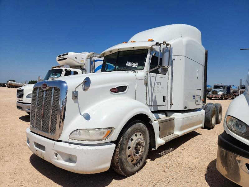 56337086 :رقم المزاد ، 1XPHD49X5AD101753 vin ، 2010 Peterbilt 386 مزاد بيع