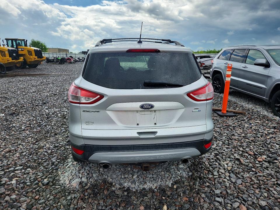 2013 Ford Escape მანქანა იყიდება აუქციონზე, vin: 1FMCU9GX4DUC81545, აუქციონის ნომერი: 58713866