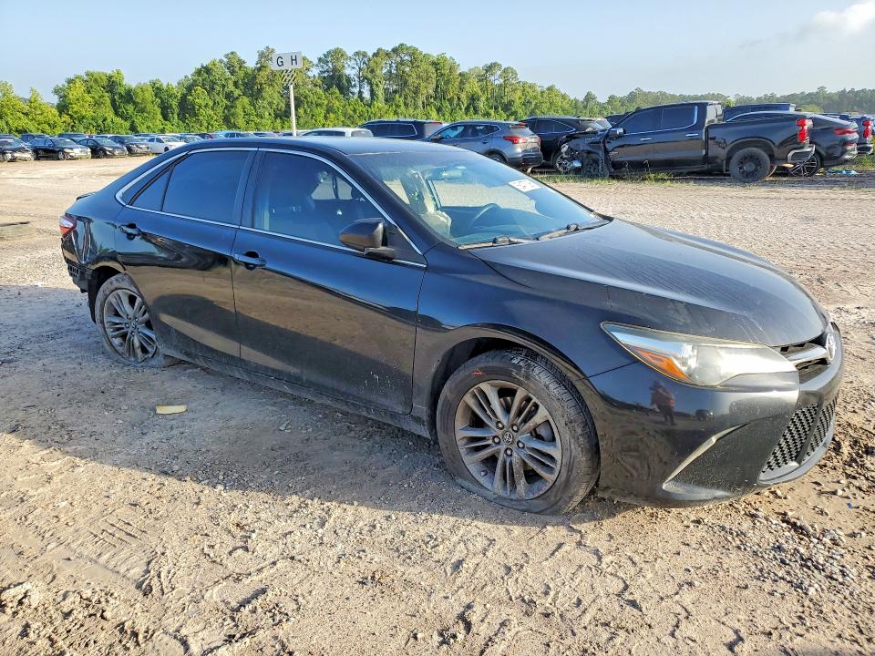 58477296 :رقم المزاد ، 4T1BF1FK1HU809447 vin ، 2017 Toyota Camry مزاد بيع