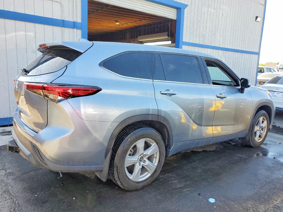 Продаж на аукціоні авто 2021 Toyota Highlander, vin: 5TDZZRAHXMS041759, номер лоту: 52947566