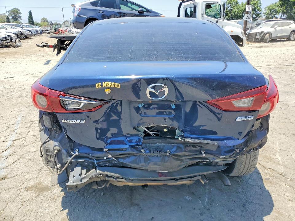 Продаж на аукціоні авто 2018 Mazda 3, vin: 3MZBN1U78JM239640, номер лоту: 58918746