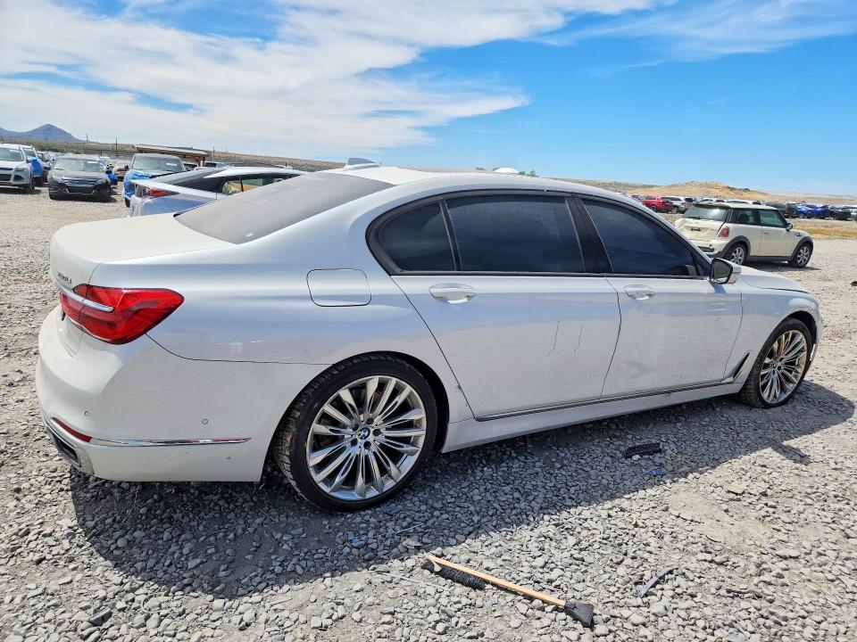 57745046 :رقم المزاد ، WBA7F2C5XGG418922 vin ، 2016 Bmw 750 مزاد بيع