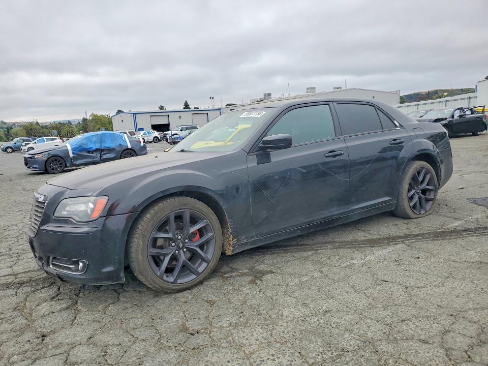 Auction sale of the 2014 Chrysler 300, vin: 2C3CCABGXEH136132, lot number: 58507756