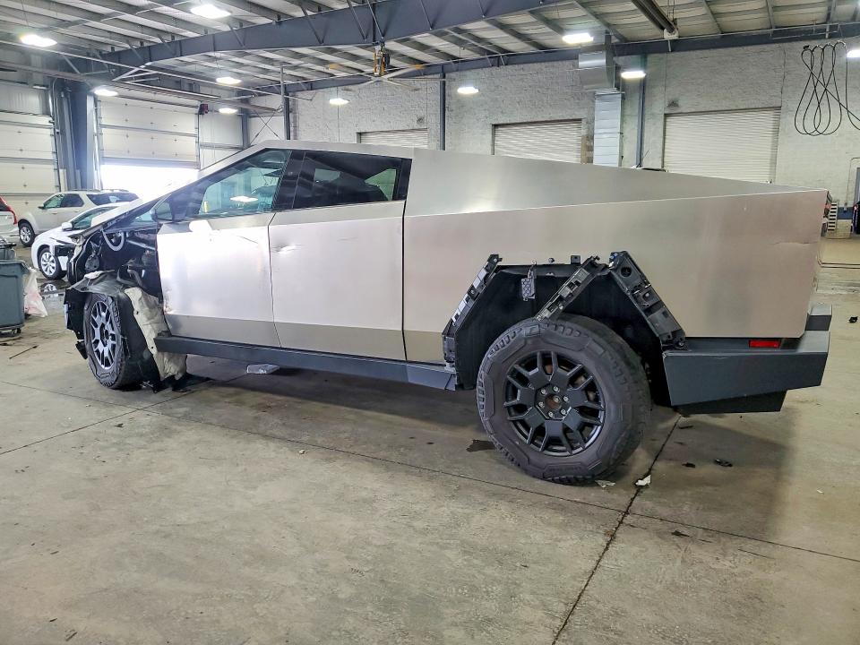 2024 Tesla Cybertruck მანქანა იყიდება აუქციონზე, vin: 7G2CEHEE0RA042548, აუქციონის ნომერი: 57753176