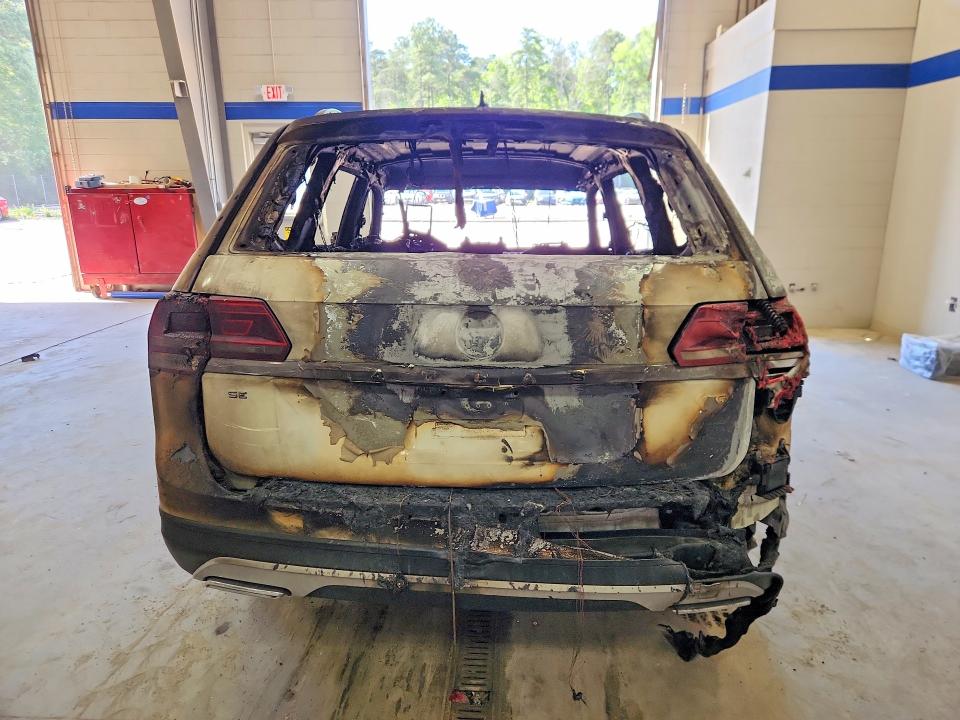 55728526 :رقم المزاد ، 1V2DR2CA1JC561393 vin ، 2018 Volkswagen Atlas مزاد بيع